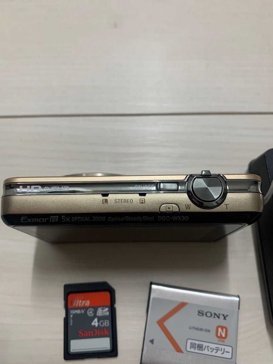 美品 SONY サイバーショット DSC-WX30 デジタルカメラ 純正充電 美品 SONY サイバーショット DSC-WX30 デジタルカメラ 純正充電