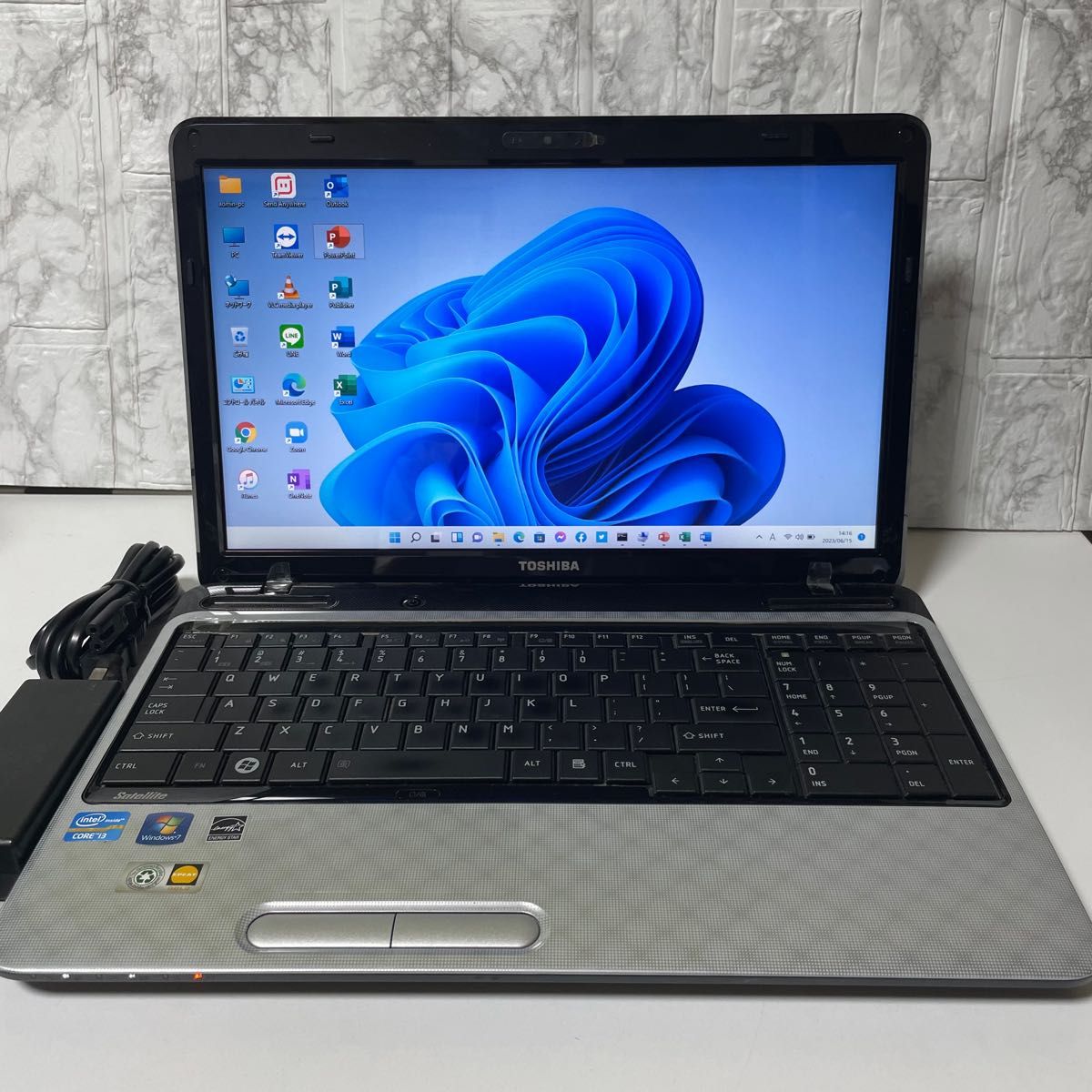 TOSHIBAノートパソコン Webカメラ Windows11 オフィス付き すぐに