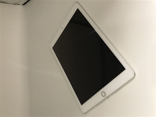 iPad 9.7インチ 第5世代[32GB] セルラー SoftBank シルバー【 …_画像5