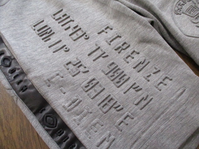 ☆C DIEM/カルペディエム☆未使用 スーパーストレッチエンボスロゴハーフパンツ サイズ：Ｌ 上代¥19800 GRAY おしゃれ カジュアル_画像7