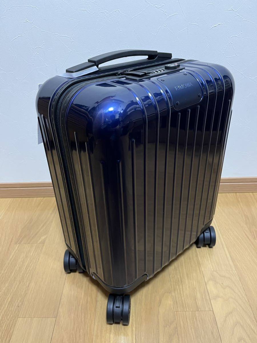 未使用RIMOWA ESSENTIAL LITE 19L エッセンシャルライト TSAロック