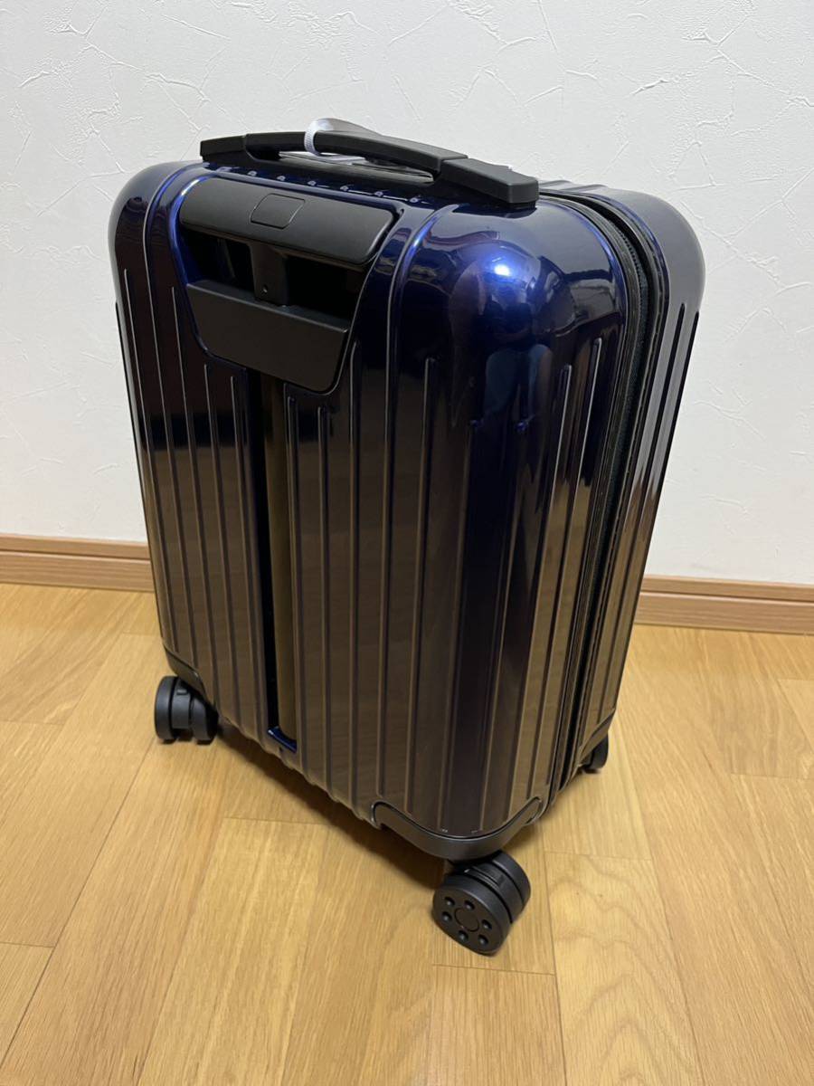 未使用RIMOWA ESSENTIAL LITE 19L エッセンシャルライト TSAロック