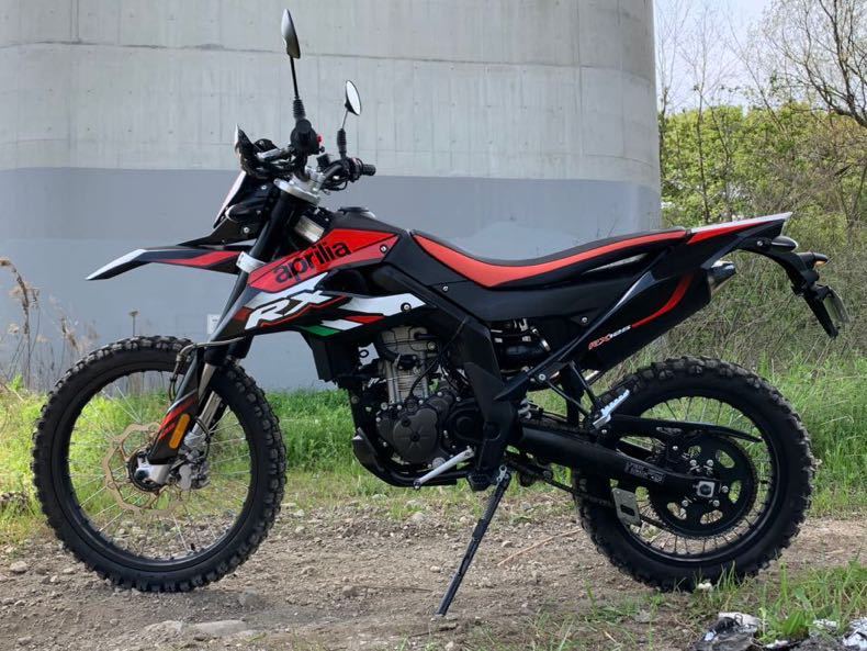 アプリリアRX125/SX125 ローシート Yahoo!オークション - アプリリア RX125 SX125 ローシート
