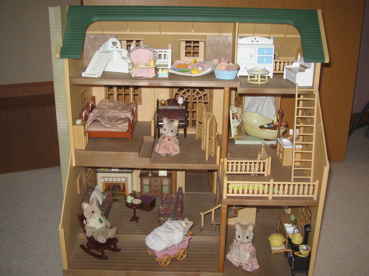 Sylvanian Families 3 story House