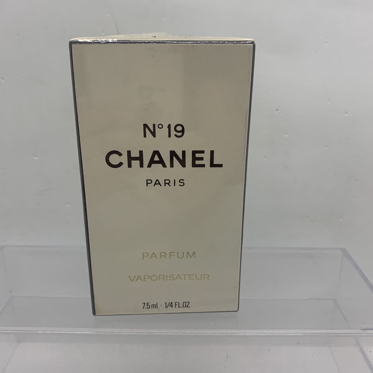 香水　新品未使用　CHANEL シャネル　N.19 7.5ml 23050183_画像1