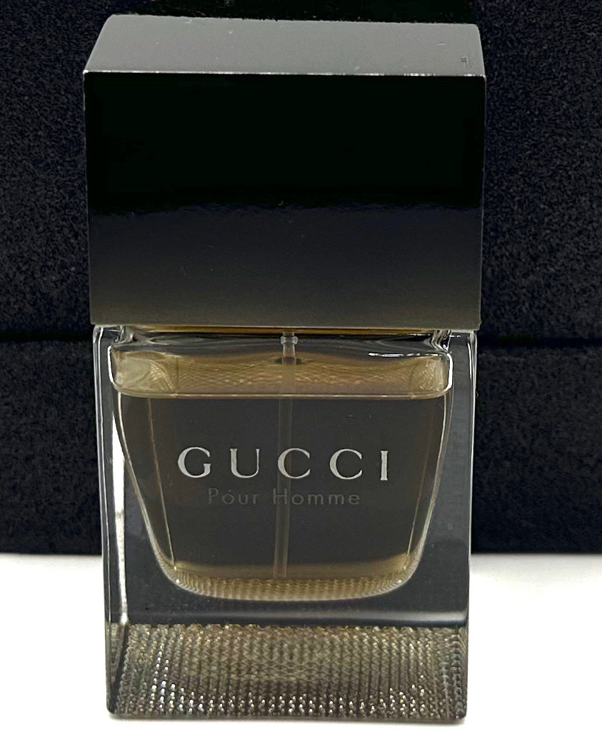 * Gucci perfume *GUCCI Pour Homme EDT. Natural Spray 50ml** exhibition USED/ remainder amount approximately 90% * approximately 45ml* ground under cold . warehouse storage / records out of production / hard-to-find / box less 