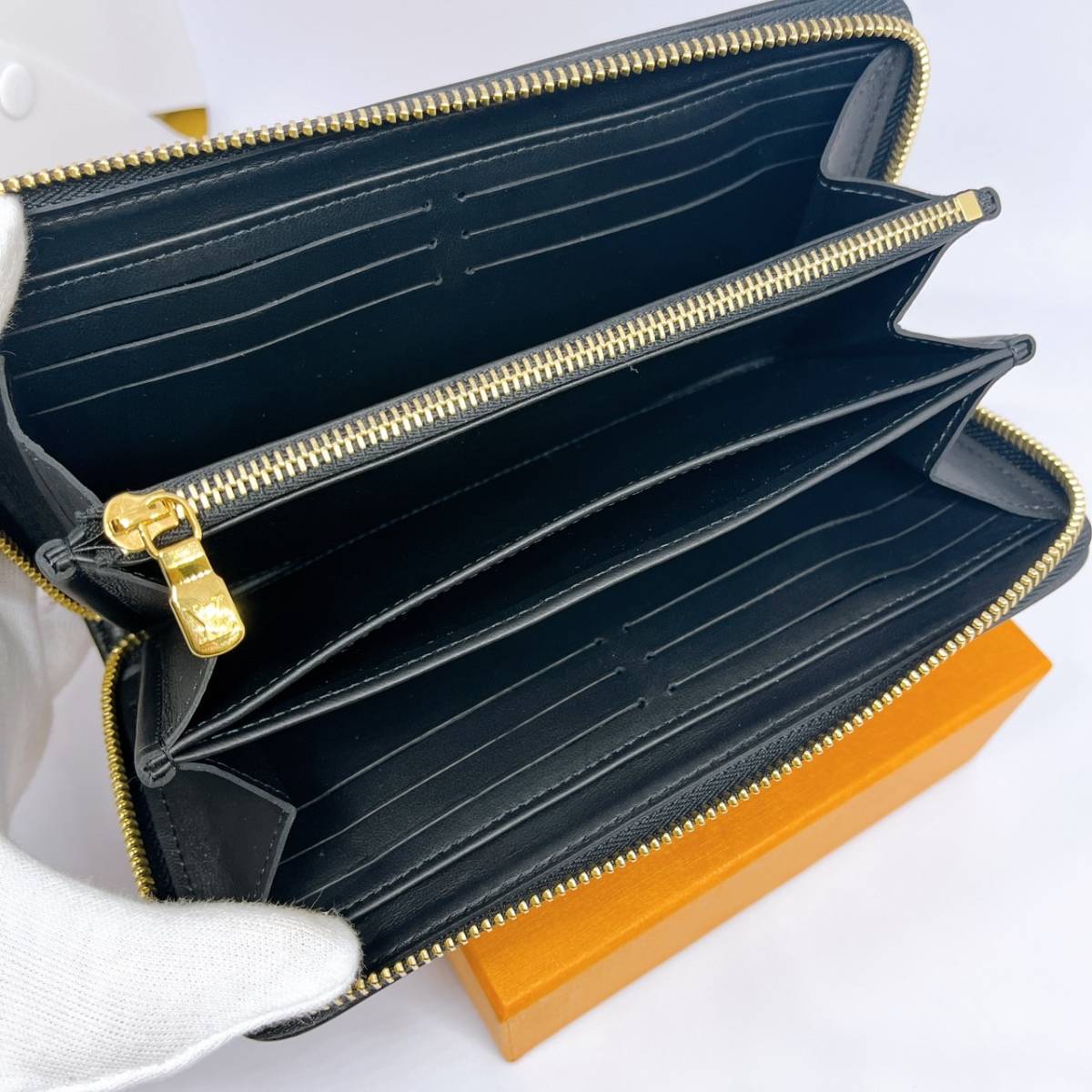 オススメ品!!!ルイヴィトン エンボス ラウンドファスナー長財布