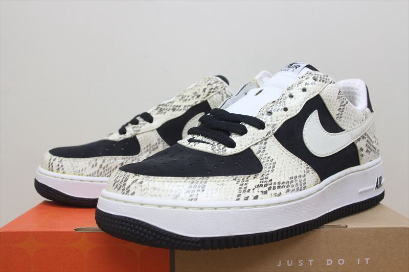 未使用 NIKE AIR FORCE 1 PREMIUM WHITE BLACK SNAKE 27.0cm エア