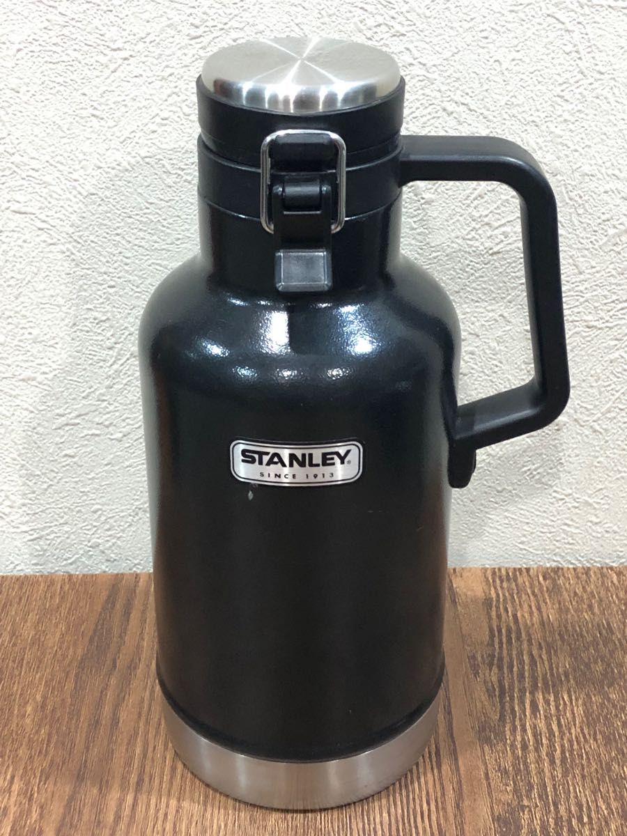 スタンレー STANLEY 旧ロゴ クラシック 真空 グロウラー 1.9L スタンレー STANLEY 旧ロゴ クラシック 真空 グロウラー 1.9L
