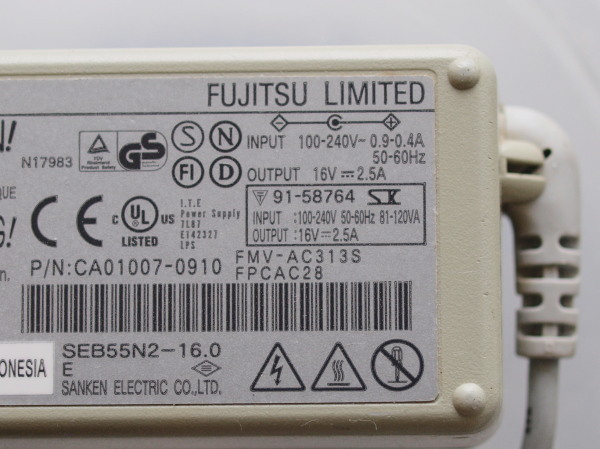 富士通　Fujitsu ACアダプタ　FMV-AC313S_画像2