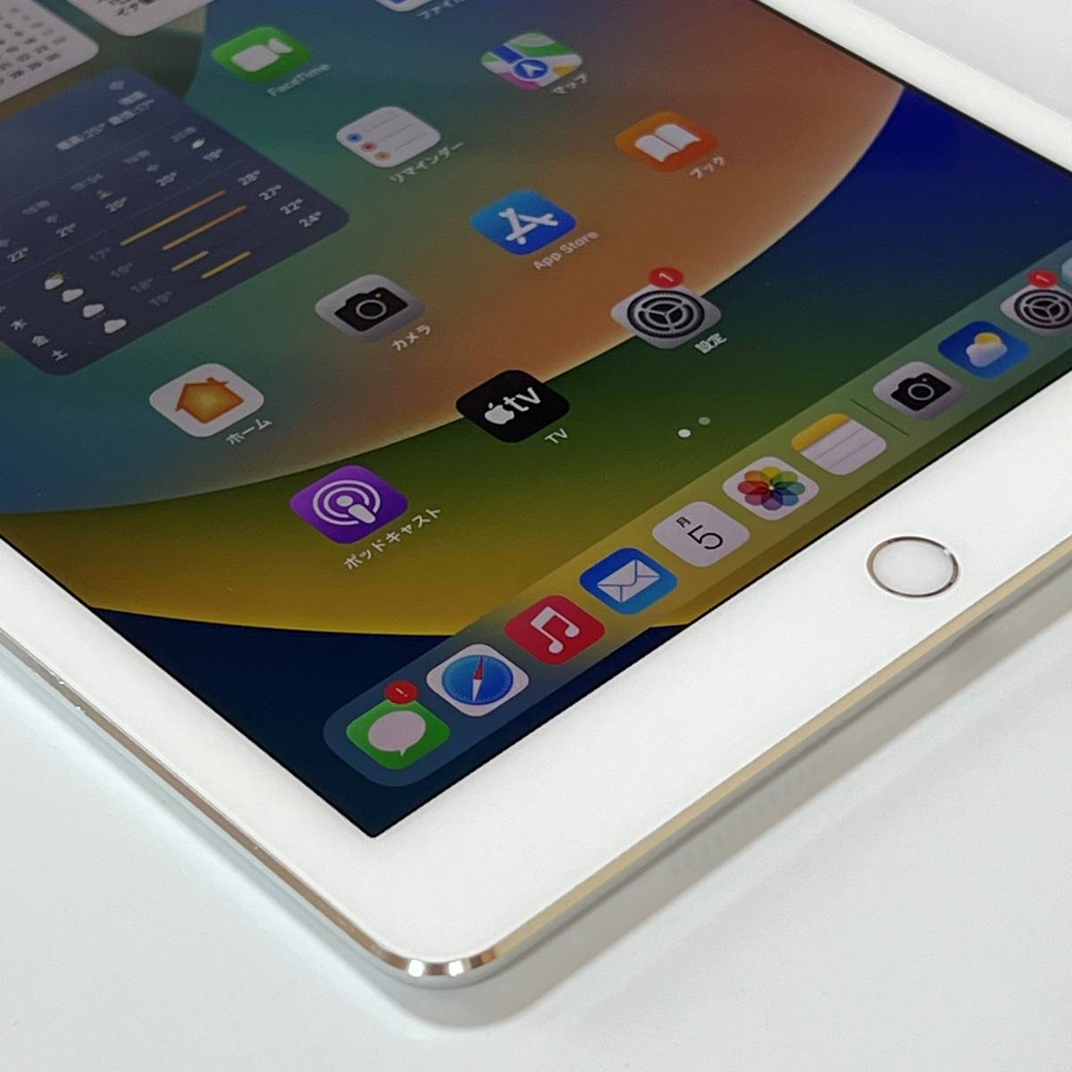 Apple SIMフリー iPad Pro (9.7インチ) シルバー 128GB MLQ42J/A Wi-Fi