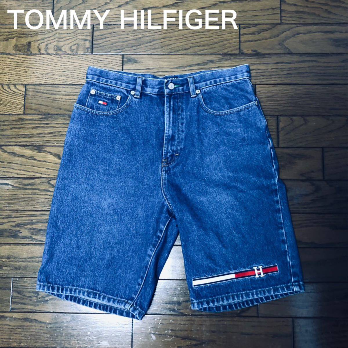 【送料無料】TOMMY HILFIGERデニムハーフパンツ　メンズW30サイズ相当　トミーヒルフィガージーンズショーツ