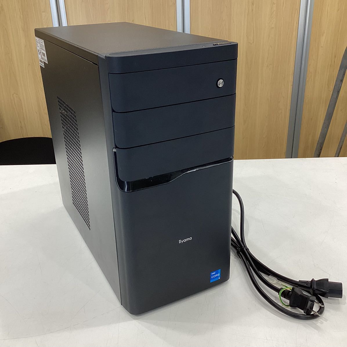 iiyama デスクトップ PC 12th Gen Intel Core i5-12400 8GB SSD 240GB