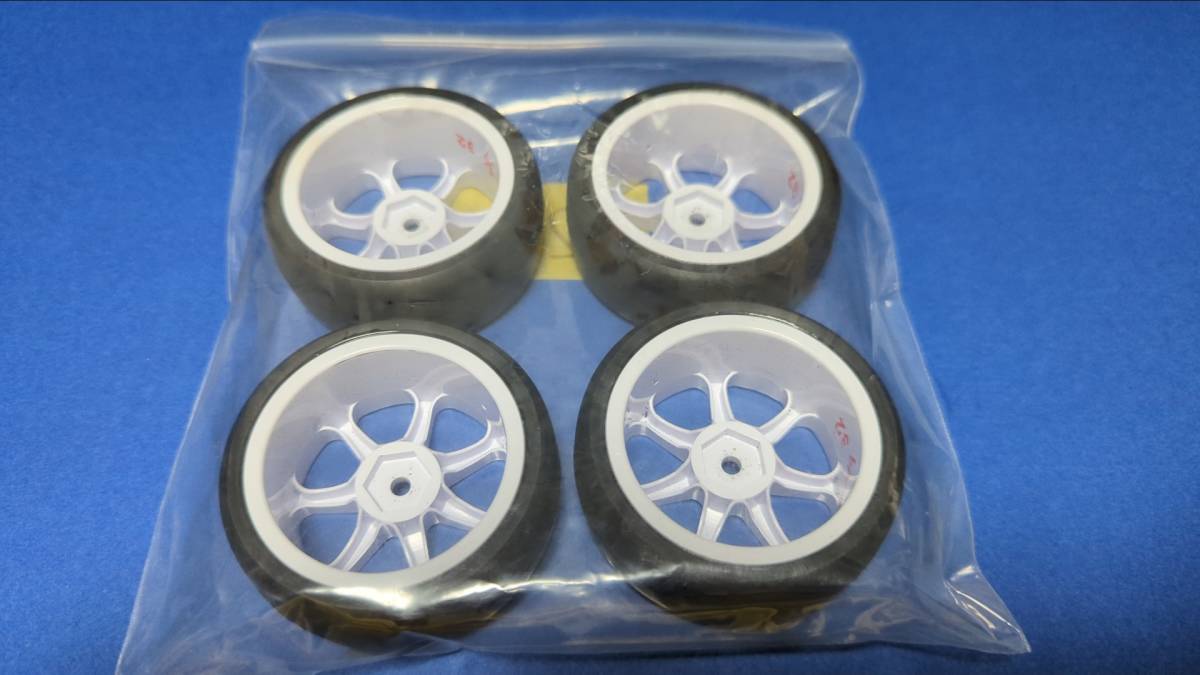 RUSH RU-0868 RUSH TIRE VR3 電動ツーリングカー用【32X/プリマウント/7スポーク/4個入】 中古品 JChere雅虎拍卖代购 24 インチアップディスクシリーズ No.151 トヨタ プリウス ツーリングセレクション 2009年モデル