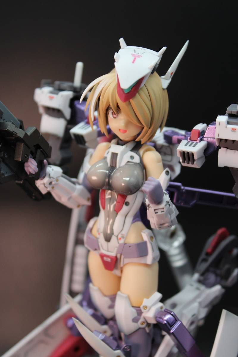 フレームアームズガール 金剛 塗装済み完成品 - プラモデル