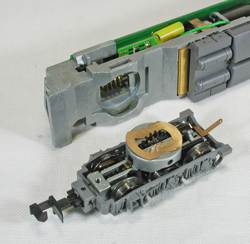 MINITRIX　#E13195915 コンタクトスプリングプレート ２枚セット （旧動力ユニットの集電改善用）_画像3