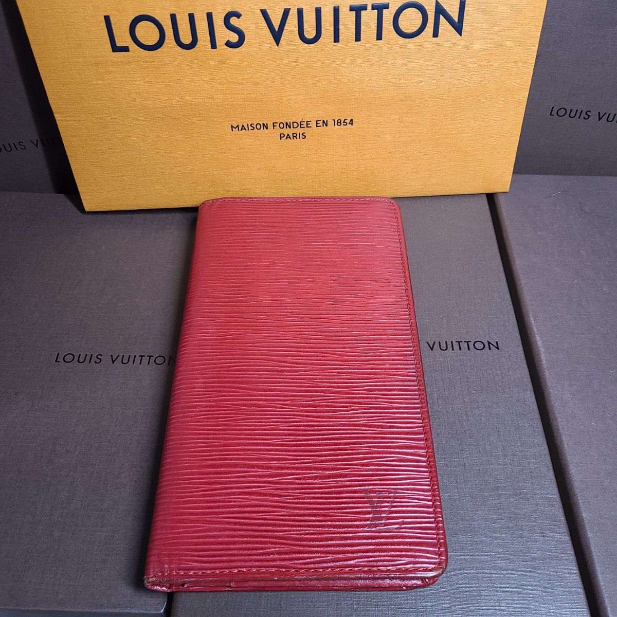 LOUIS VUITTON ルイヴィトン　エピ　赤　長財布　札入れ