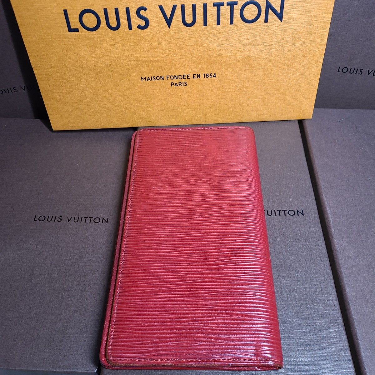 LOUIS VUITTON ルイヴィトン　エピ　赤　長財布　札入れ