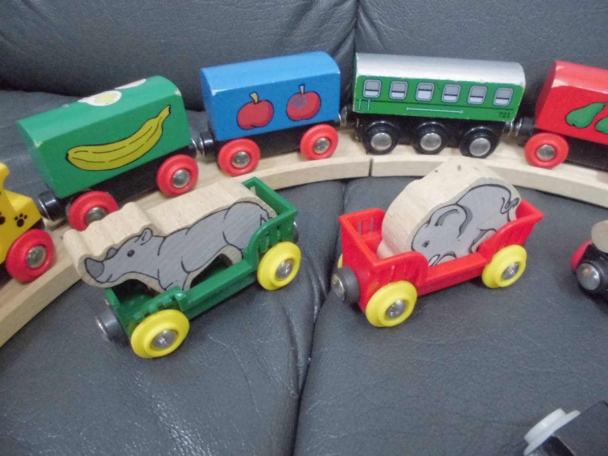 「木製おもちゃ　ブリオ BRIO 」色々まとめてセット　知育玩具　マグネット　磁石　（奥ベッド下保管）_画像4