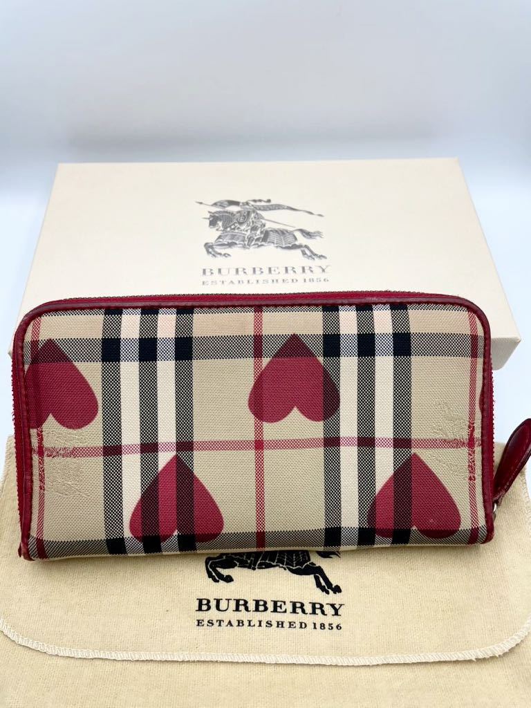 Burberrys バーバリーズ　二つ折り財布　ノバチェック　レッド