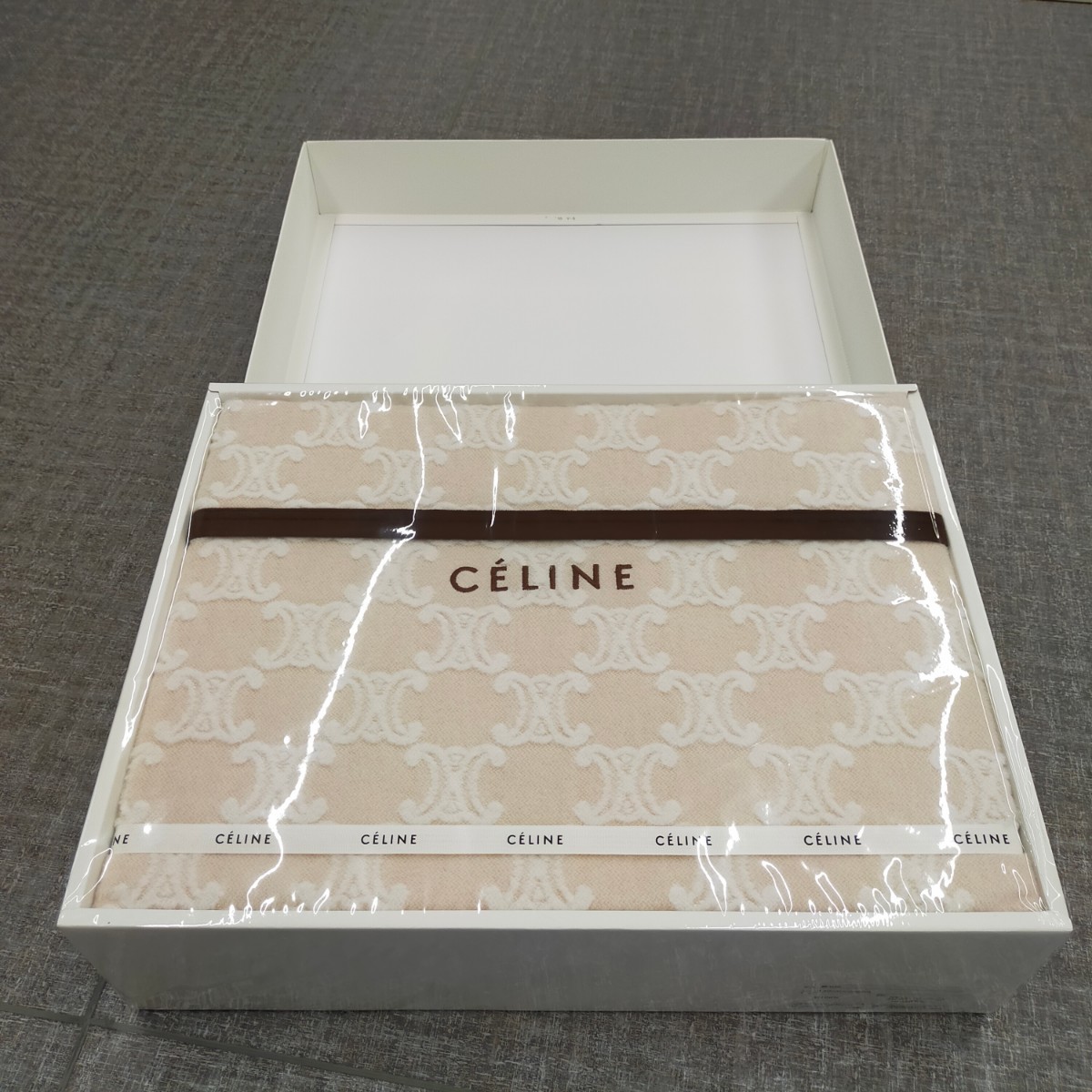 す107 未使用 綿毛布 CELINE セリーヌ シングル マカダム柄 140200cm