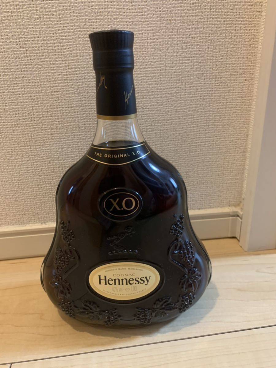 Hennessy ヘネシーXO 黒キャップ 希少1000ml 未開栓(ヘネシー)|売買