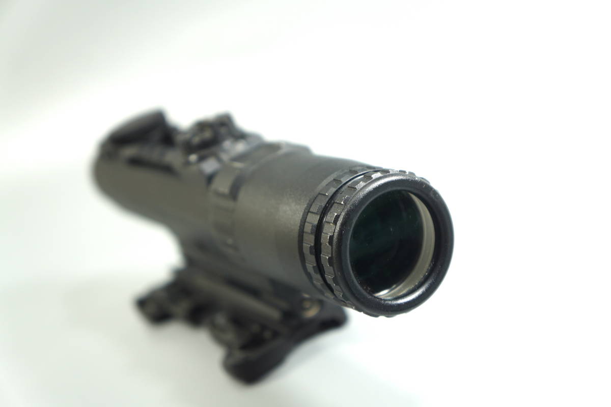廃盤 Leupold Mark 4 CQ/T 1-3x A.R.M.S. 純正マウント付属 廃盤 Leupold Mark 4 CQ/T 1-3x A.R.M.S. 純正マウント付属