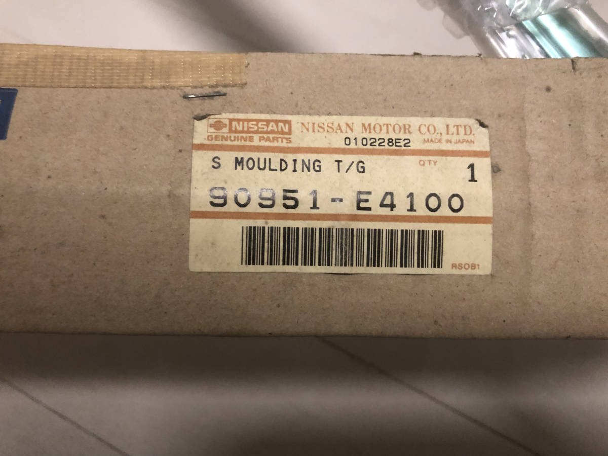 S30型 日産フェアレディZ テールゲートウインドウモールASSY