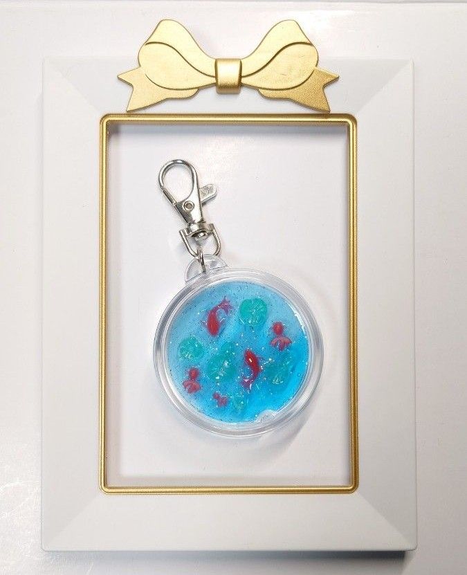 ハンドメイド品 金魚 レジンキーホルダー|PayPayフリマ ハンドメイド品 金魚 レジンキーホルダー ストラップ