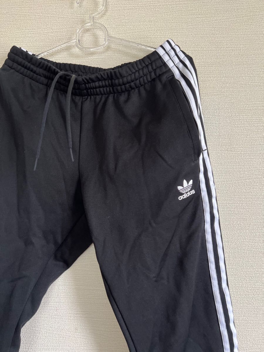 adidas アディダス　パンツ　ジャージ