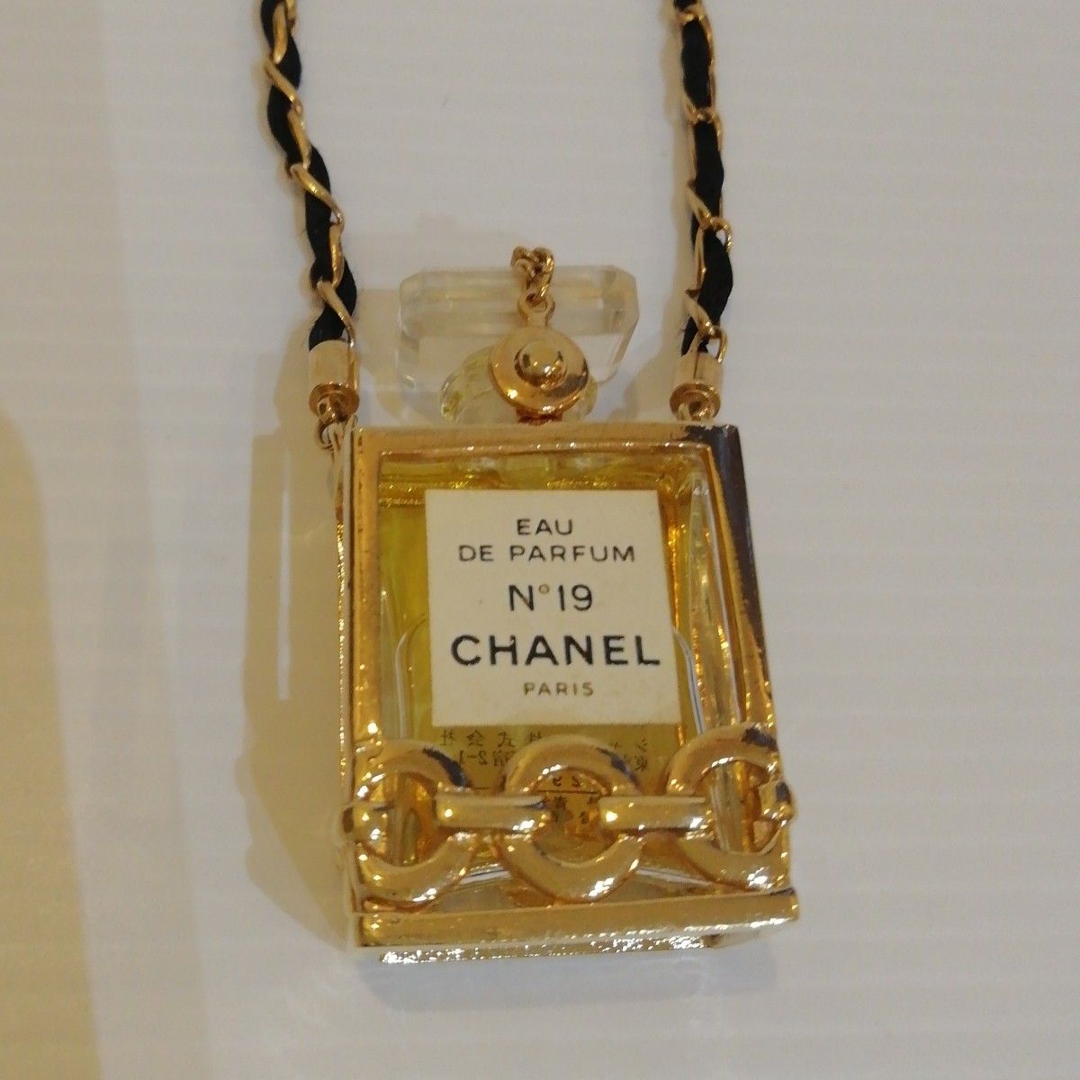 CHANEL シャネル No 19 香水 ネックレス 香水瓶 ペンダント 19番