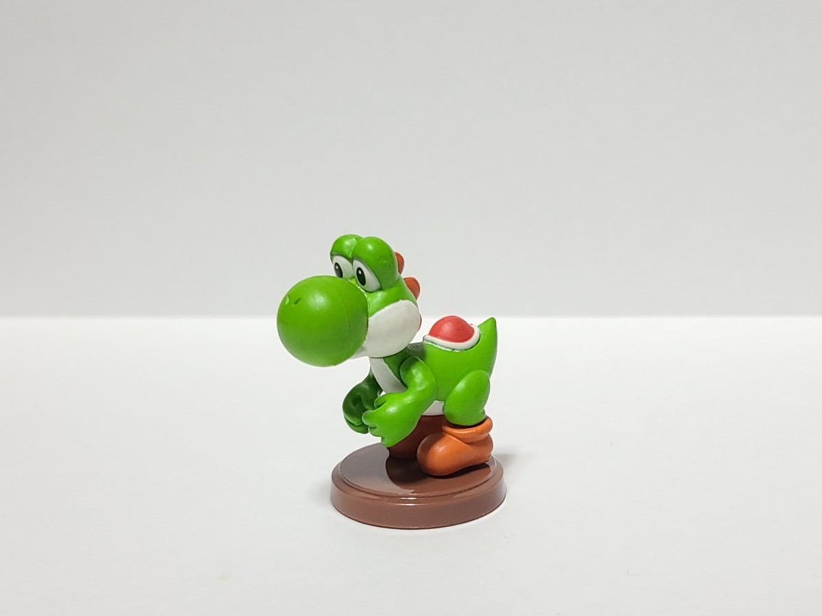  beautiful goods green yosi- super Mario chocolate egg figure 