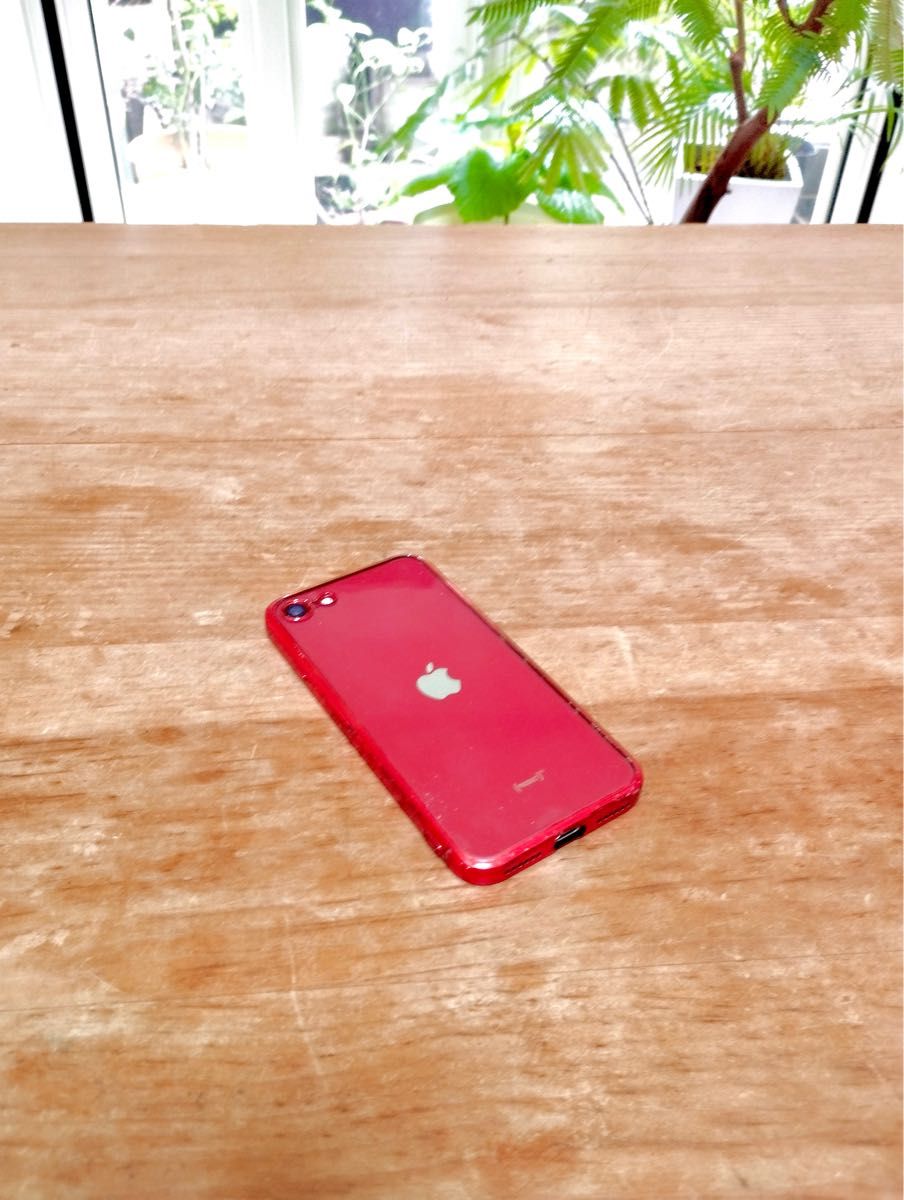 送料無料】☆新古品☆iPhone SE 第3世代 64GB プロダクトレッド 5G対応
