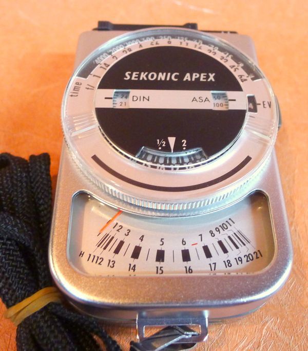 f328 SEKONIC APEX L-218 light meter case attaching camera accessory size : approximately width 6.5× height 8.5× depth 3.5cm/60