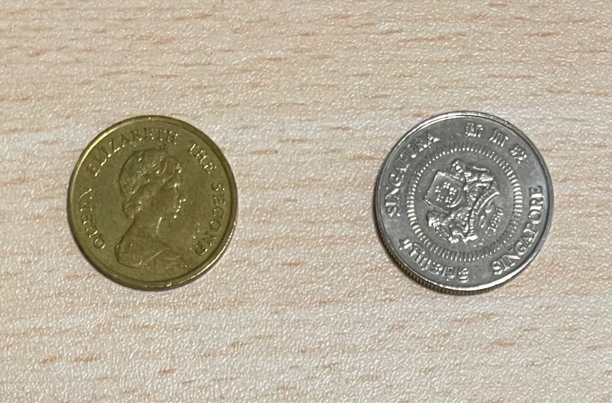香港1枚 古銭 エリザベス女王 ＋ シンガポール1枚