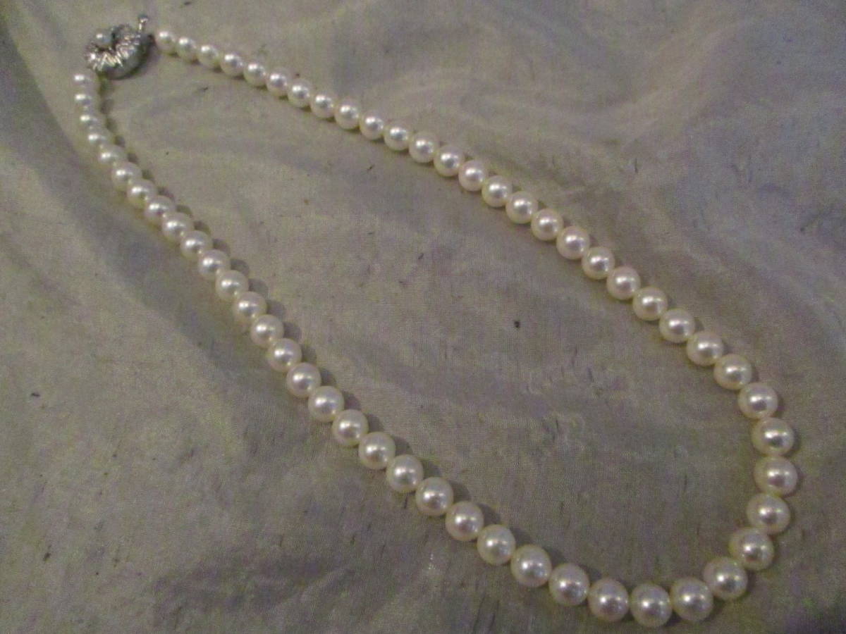 返品送料無料 あこや真珠 3重 本真珠 ネックレス 真珠約 パール