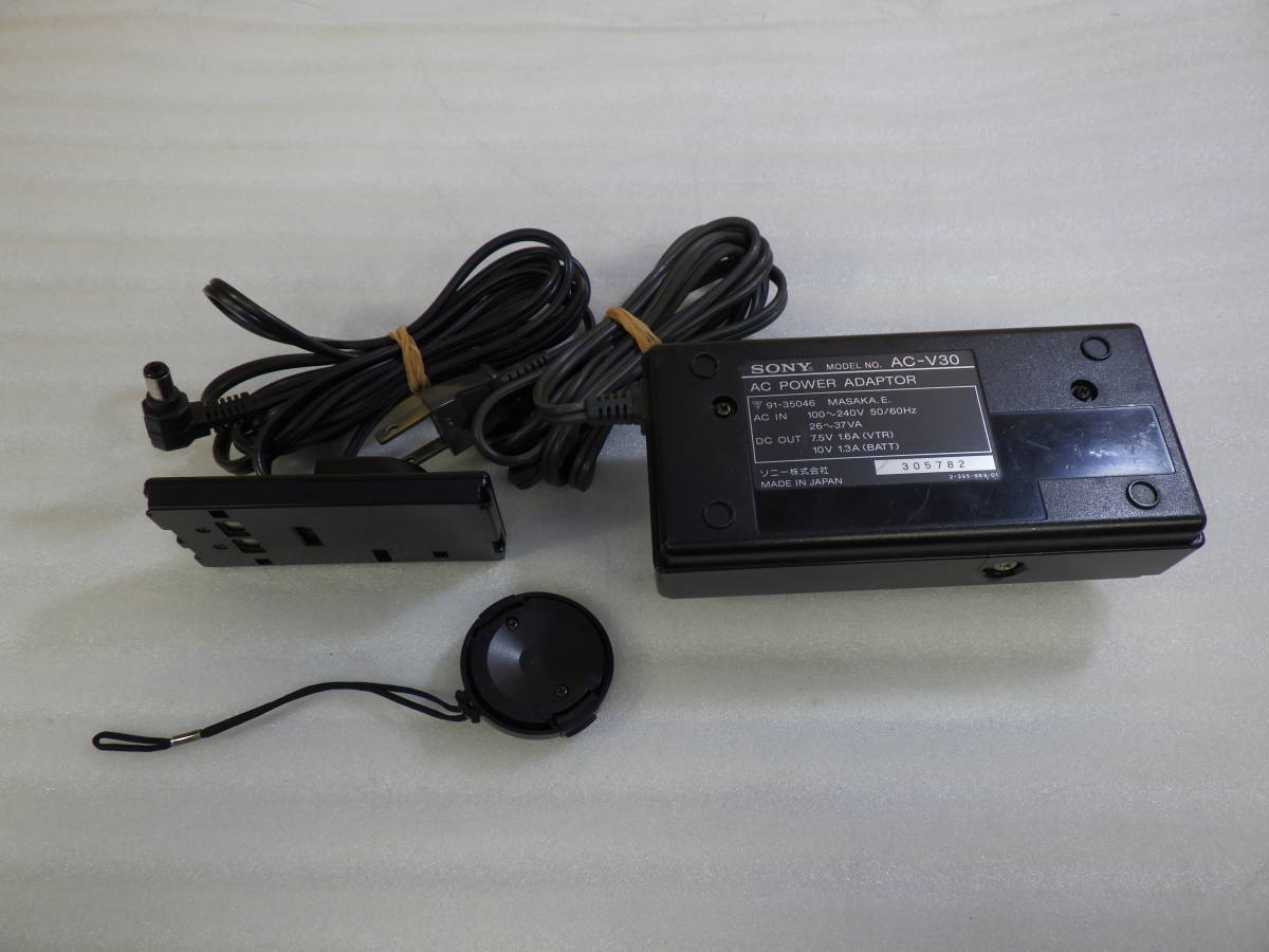 ソニー SONY AC POWER ADAPTOR AC-V30 純正 ACパワーアダプター充電器 ハンディカム NP-65 バッテリー付き 動作品#1857W23_画像7