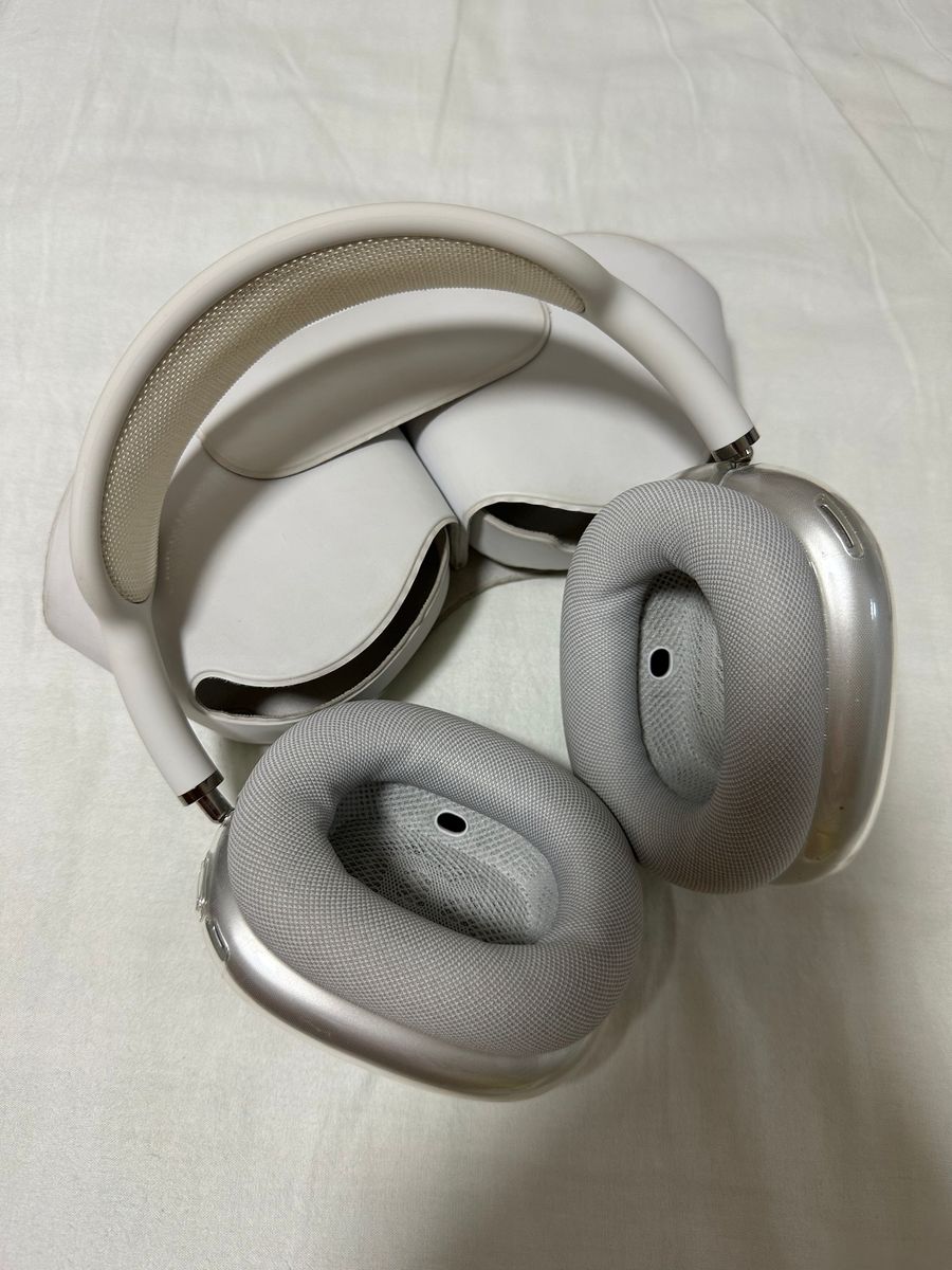 AirPodsMAX シルバー 贈答品 - ヘッドホン AirPodsMAX シルバー 贈答品 - ヘッドホン