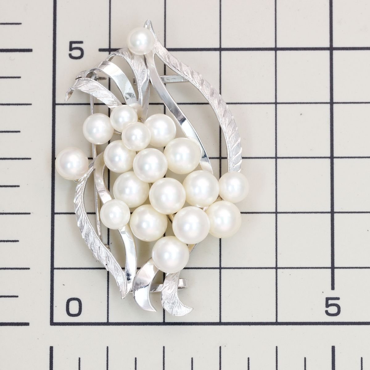 大きな割引 帯留め ブローチ 真珠 アコヤパール K14WG 繊細で上品な美