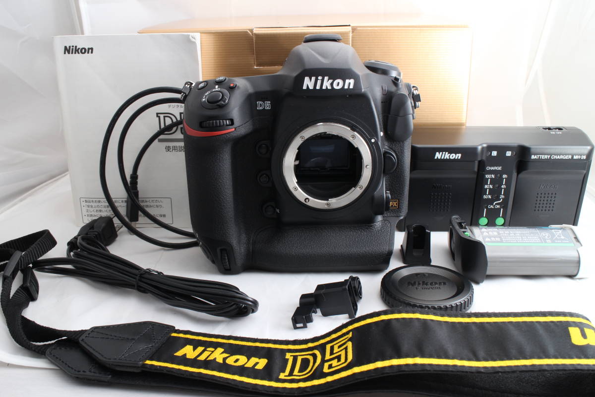 ☆美品☆ Nikon デジタル一眼レフカメラ D5 (XQD-Type) ニコン #R77