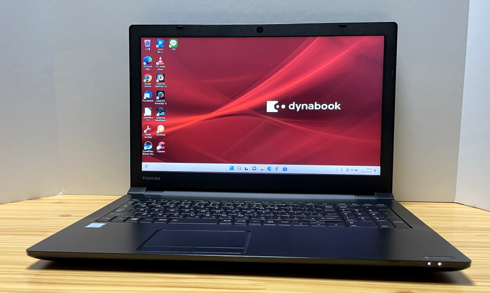 dynabook B65 第8世代Corei7 16GB 256GB フルHD-