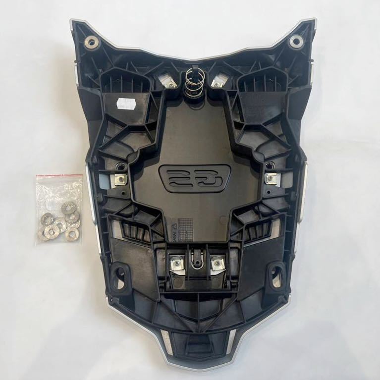 《MT126》BMW R1200GS R1250GS 純正オプション リアシートラゲッジプレート 77448523742 中古美品 《MT126》BMW R1200GS R1250GS 純正オプション リアシートラゲッジプレート 77448523742 中古美品