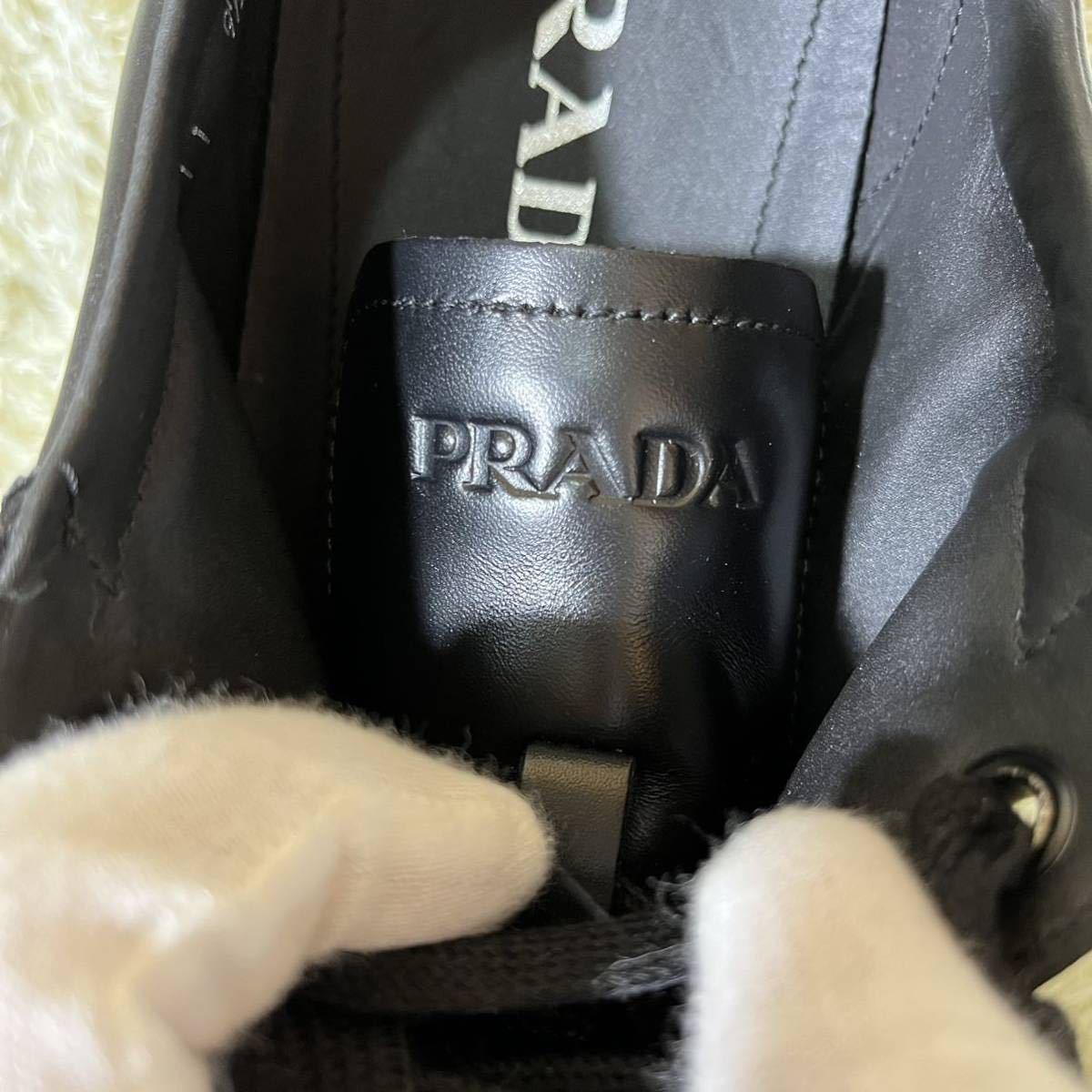 未使用・箱付 PRADA プラダ レザースニーカー レザーシューズ 箱付き