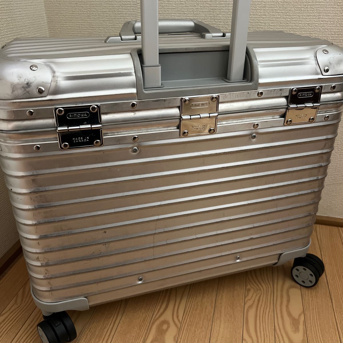 リモワ RIMOWA パイロット 34L 4輪モデル　希少　廃盤