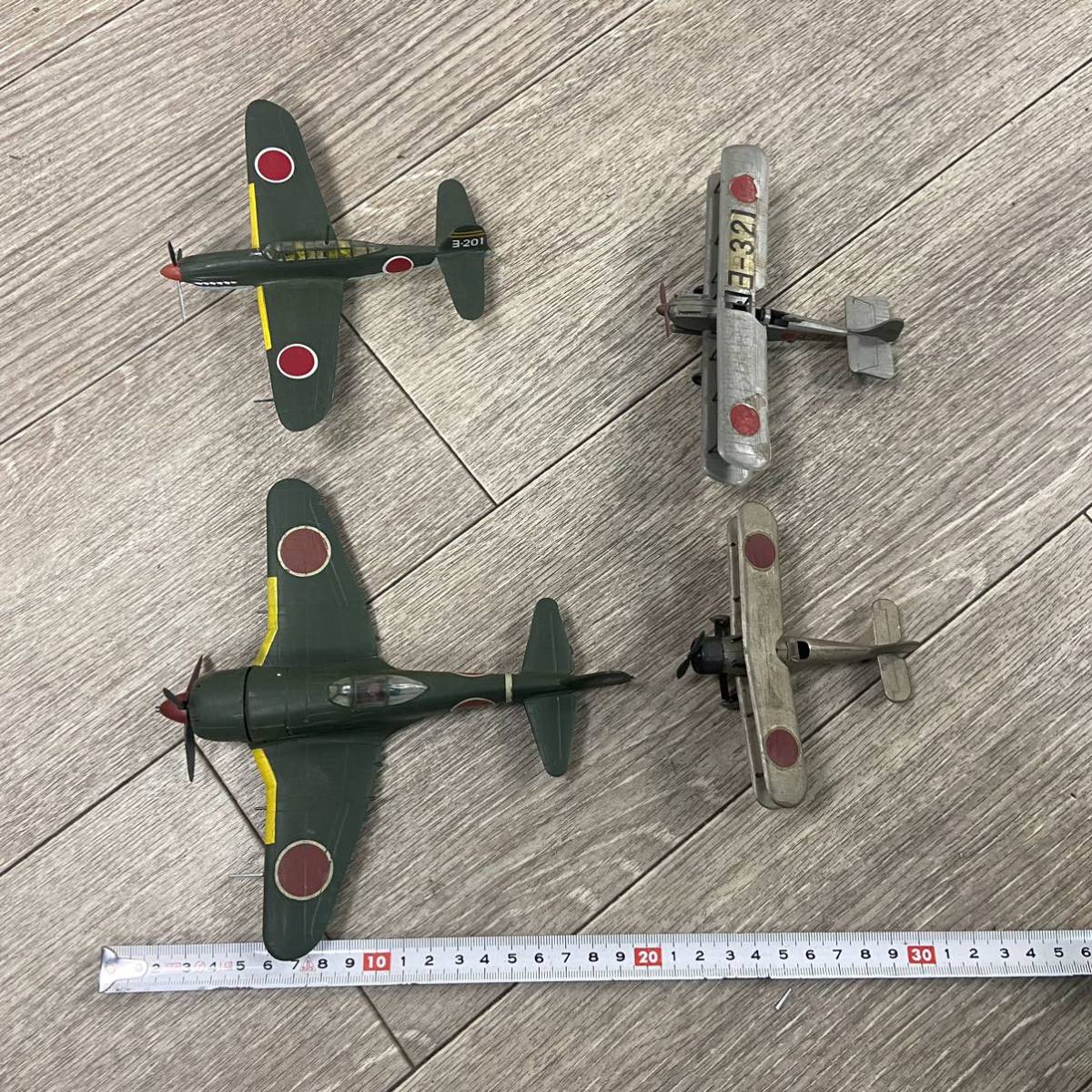 4731 完成品 プラモデル 8機セット/零式艦上戦闘機 他 日本軍 4731 完成品 プラモデル 8機セット/零式艦上戦闘機 他 日本軍