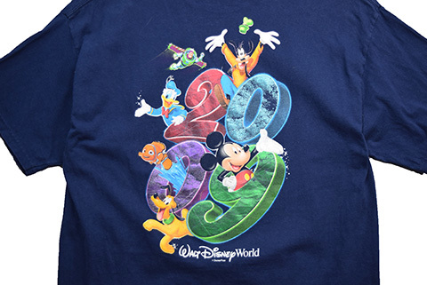 【Lサイズ】 00S ディズニー ピクサー 2009年 ミッキーマウス バズライトイヤー ニモ キャラクター Tシャツ メンズL Disney 古着  BA3723