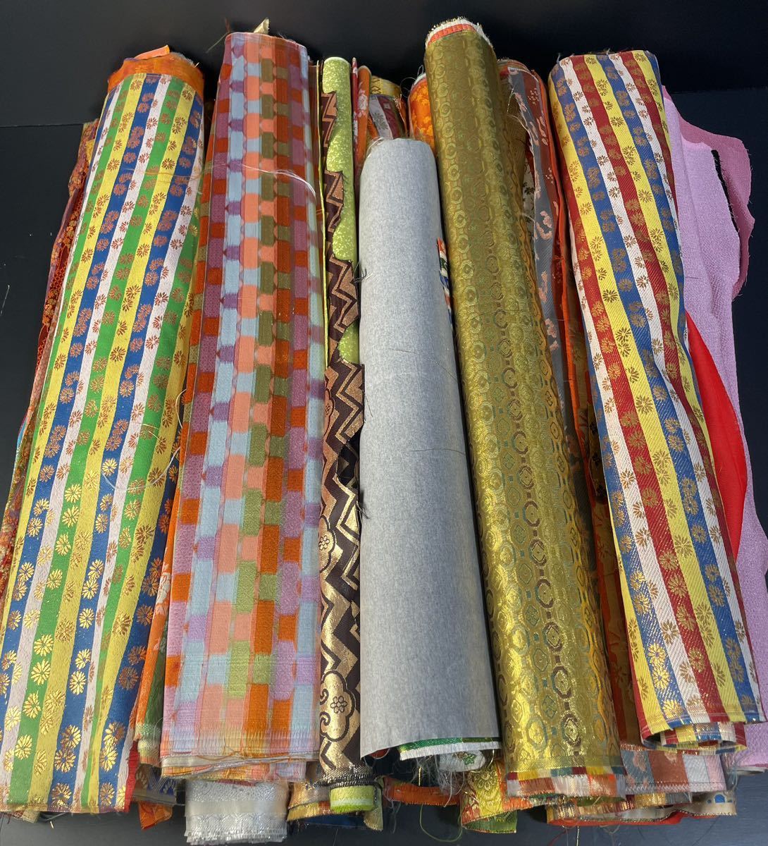 大量 はぎれ 約10kg まとめて 幅 大きめ 反物 生地 はぎれ 和装 小物