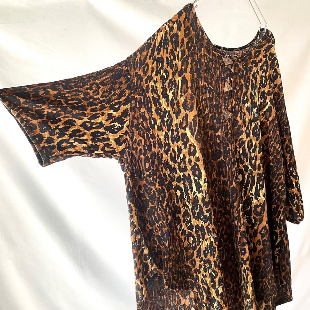 vintage レオパード　ヒョウ柄　レーヨン　ビッグサイズ　トップスGAZAPATI leopard rayon big tops ヴィンテージ　古着_画像3