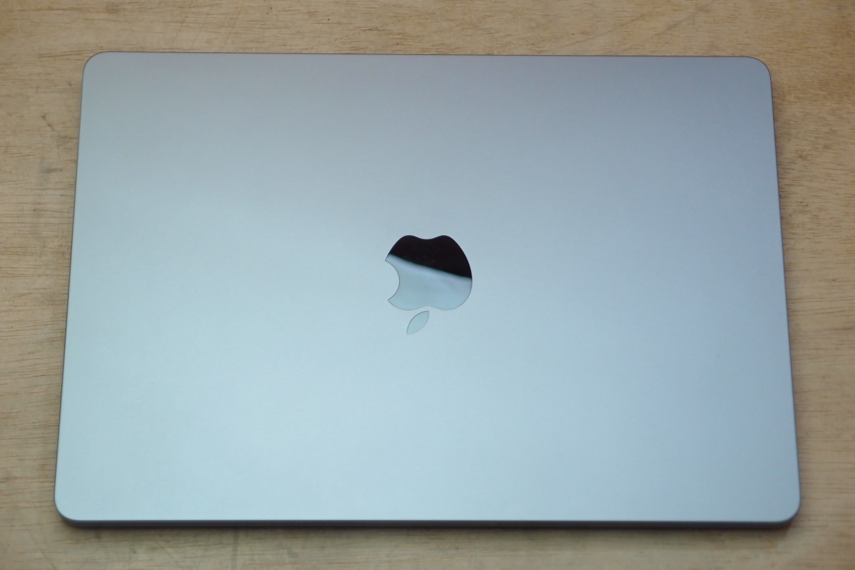 Apple MacBook Air M2 8GBメモリ 256GB SSD バッテリー100% Apple保証