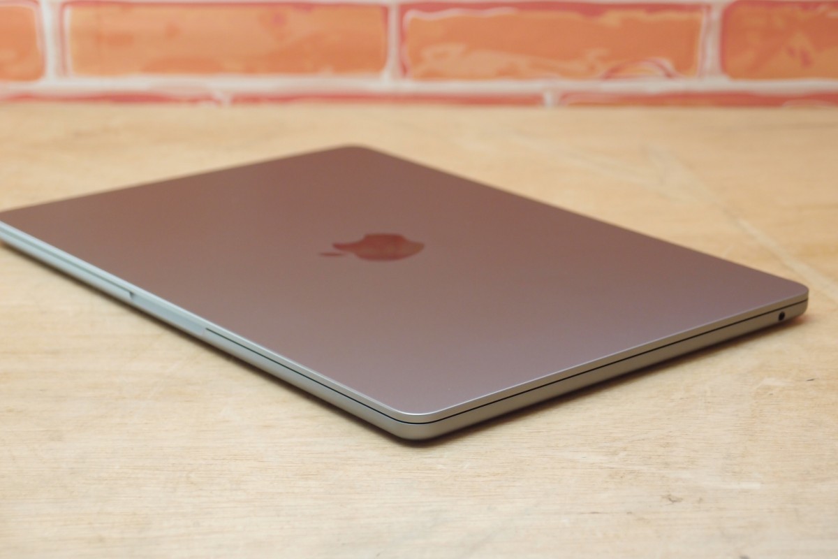 Apple MacBook Air M2 8GBメモリ 256GB SSD バッテリー100% Apple保証